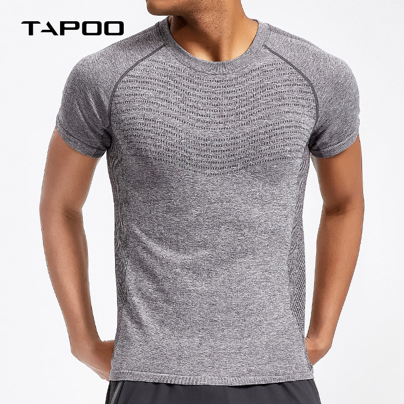 46岁李艾在阿那亚被偶遇她穿着紧身衣身材很棒像28岁的女孩